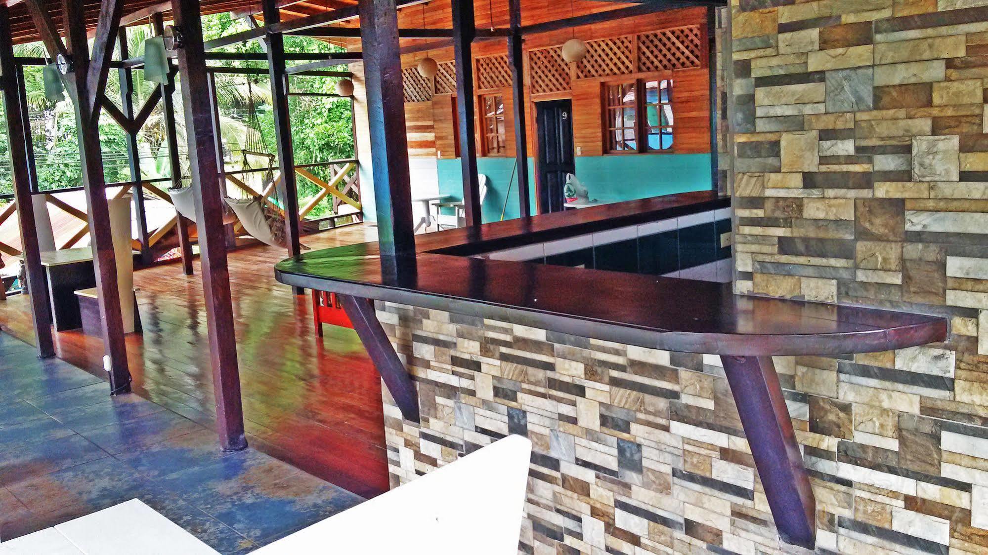 Lizard King Hotel & Suites Puerto Viejo de Talamanca Exterior photo